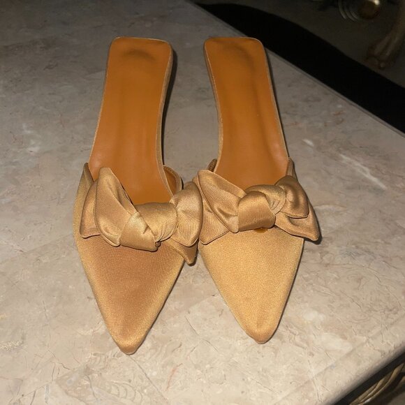BOW MULES POINTED TOE HEELS - Picture 1 of 4